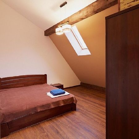 Apartment On Lychakivska Lviv Ngoại thất bức ảnh