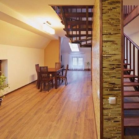 Apartment On Lychakivska Lviv Ngoại thất bức ảnh
