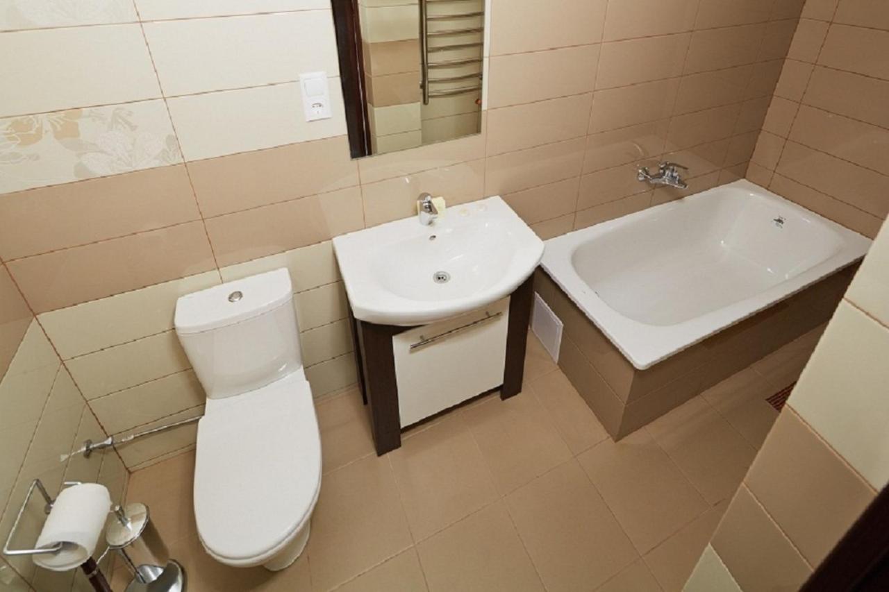 Apartment On Lychakivska Lviv Ngoại thất bức ảnh