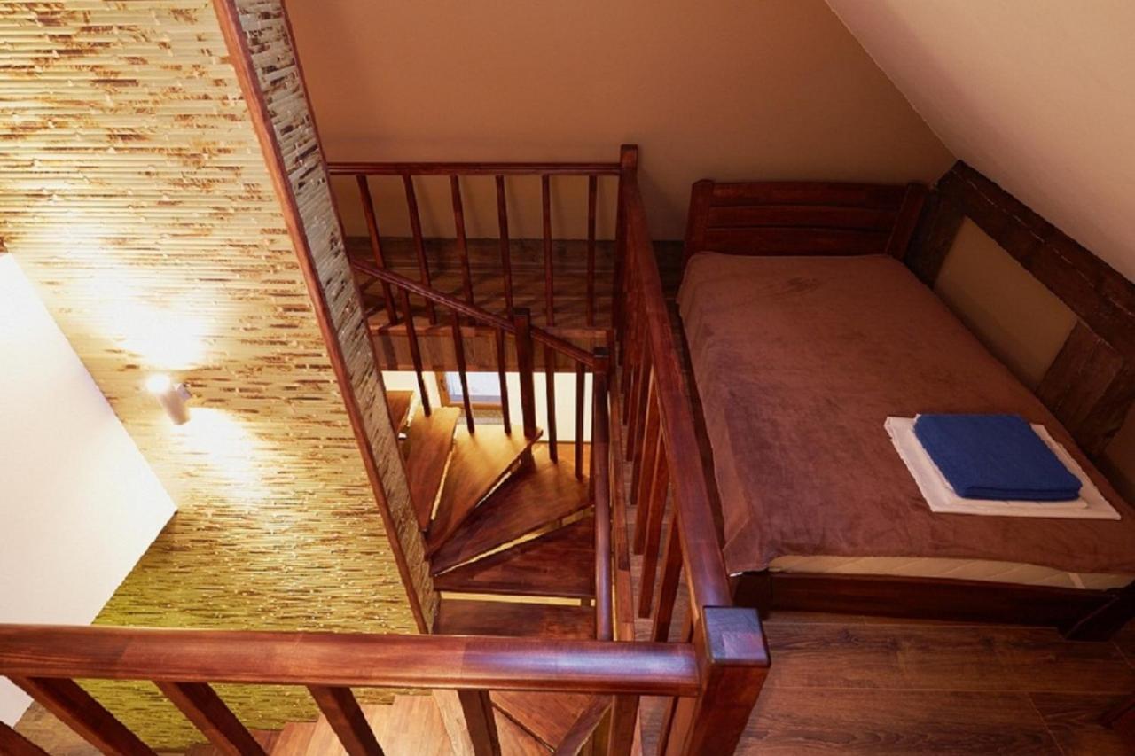 Apartment On Lychakivska Lviv Ngoại thất bức ảnh